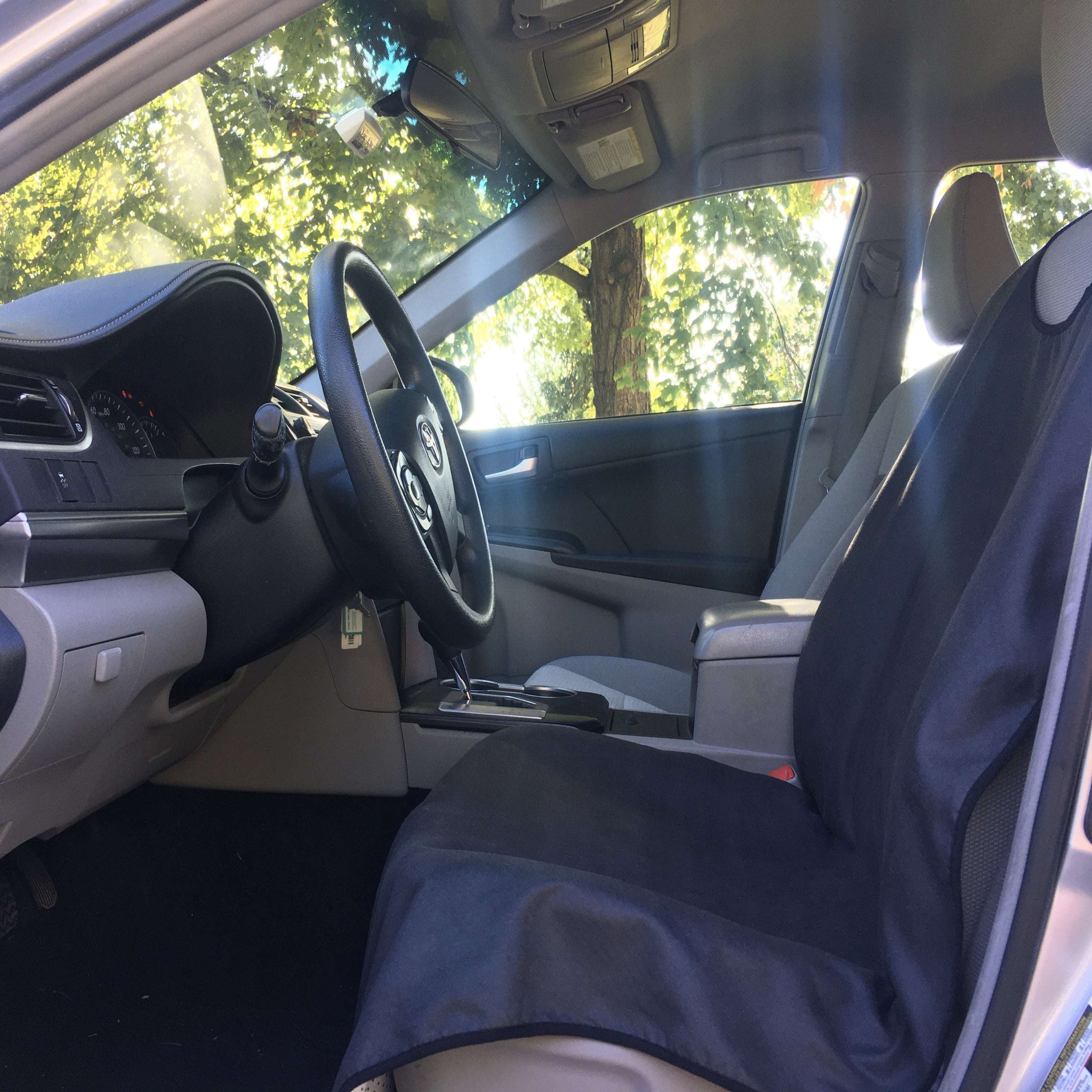 Classic Black SeatSpin Quick-Dry Car Seat Cover On Driver's Seat